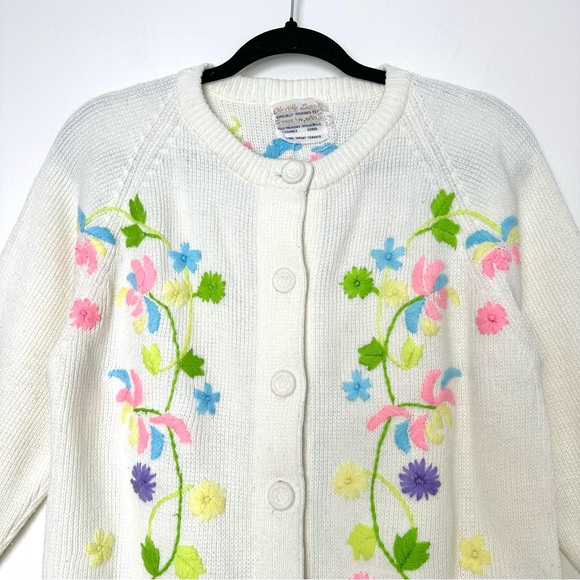 Boho Cottagecore Floral Embroidered Cardigan Kitschy Rainbow Grannycore Cozycore - Picture 3 of 10